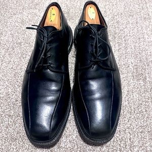 Allen Edmonds Warren